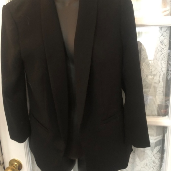 H & M black blazer size us small, Canada p. - Picture 2 of 8